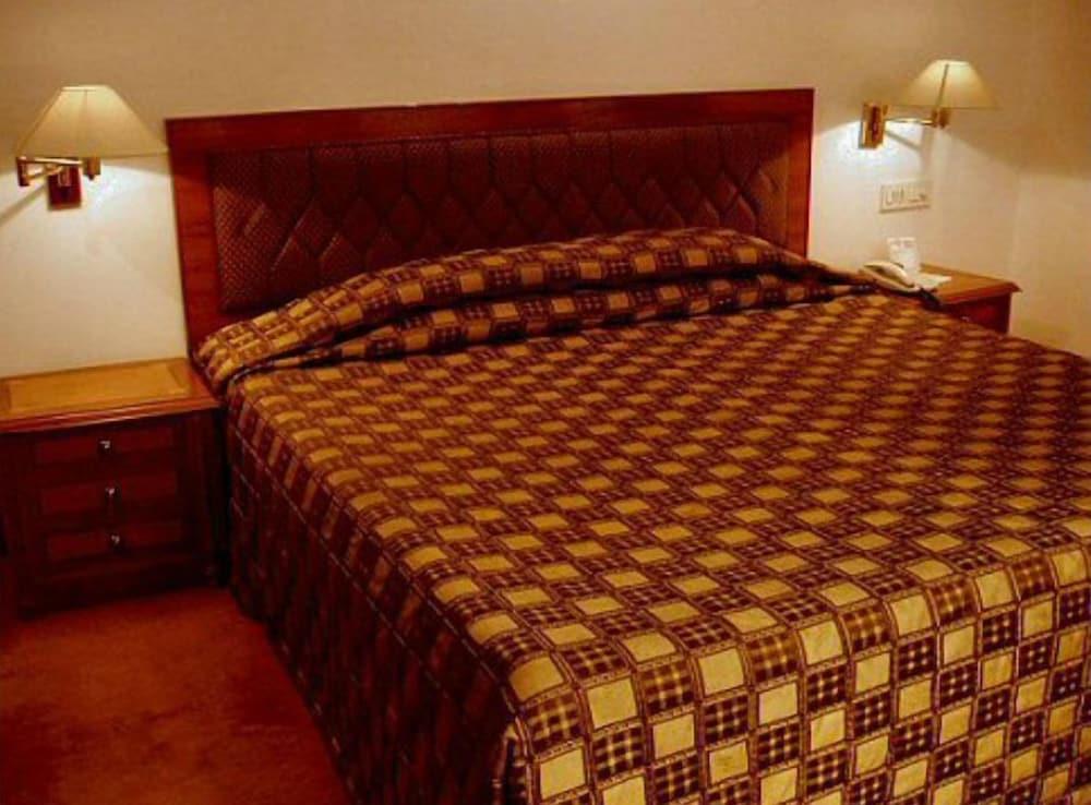 Hotel Vaibhav Varanasi Eksteriør billede