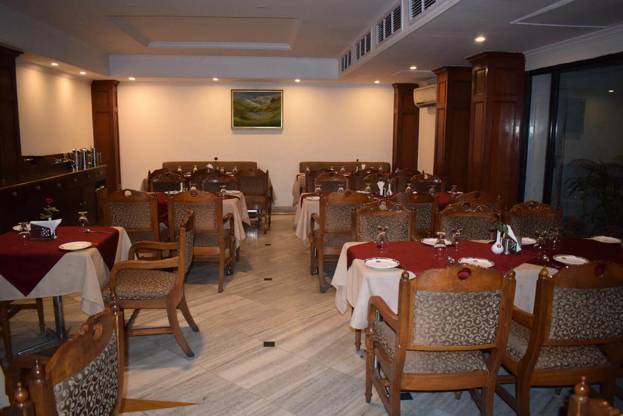 Hotel Vaibhav Varanasi Eksteriør billede